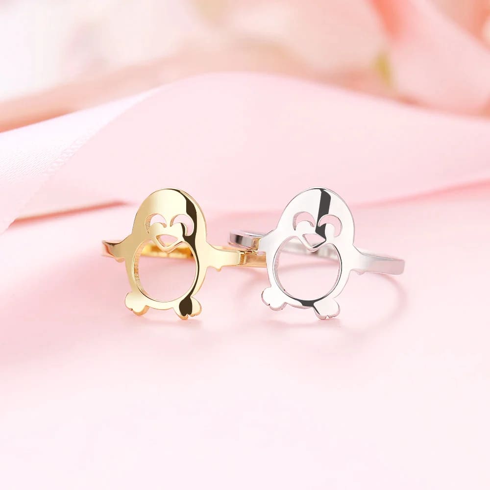 Gold ringed penguin - ring