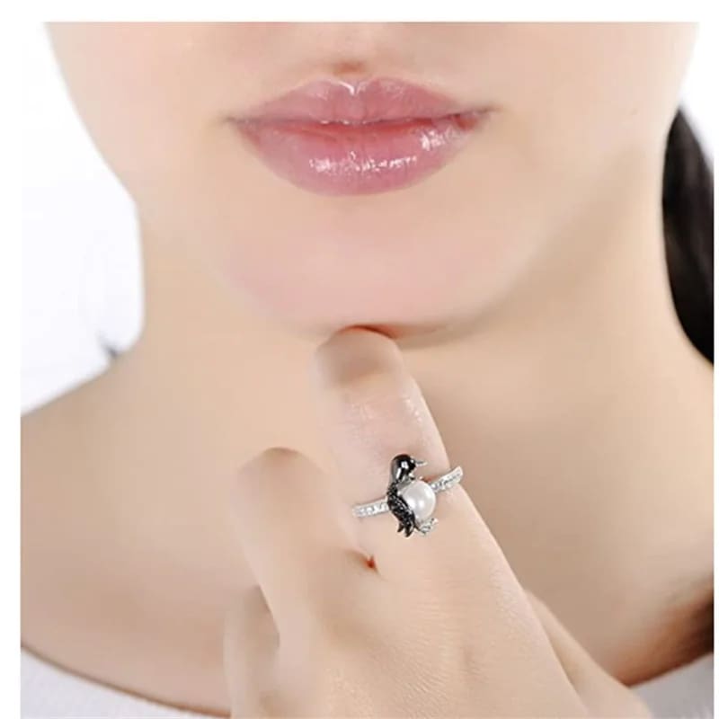 pearl crystal penguin ring