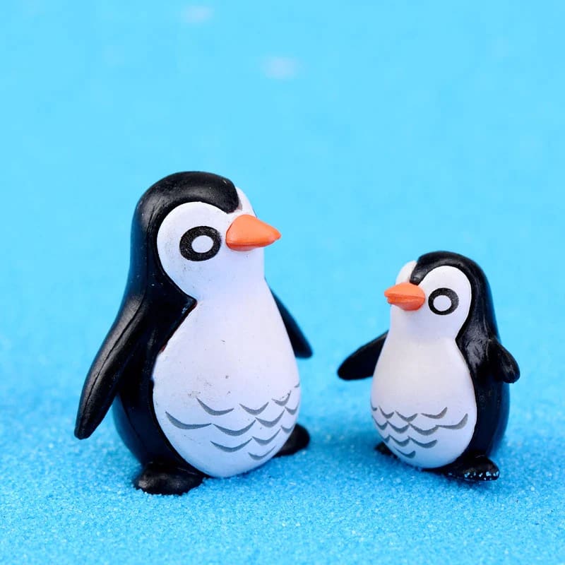 penguin statue figurine